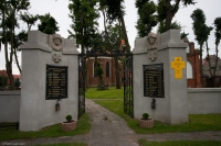kościół w Bartągu - pomnik ofiar pierwszej wojny.